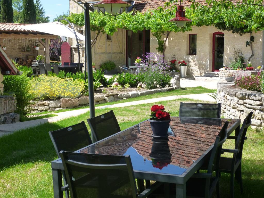 Au Mas De Gamet Bed & Breakfast Théminettes Dış mekan fotoğraf