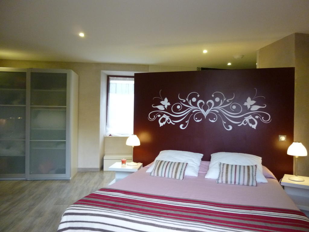 Au Mas De Gamet Bed & Breakfast Théminettes Oda fotoğraf